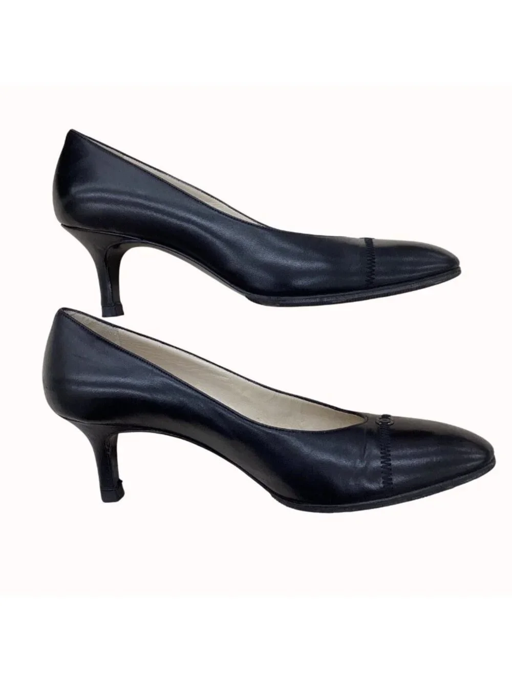 Chanel Pumps CC Logo Leather Black Heel